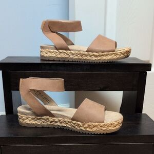 SOUL Naturalizer Deara Tan Espadrille Wide Ankle Strap Sandals Size 6.5M. NEW